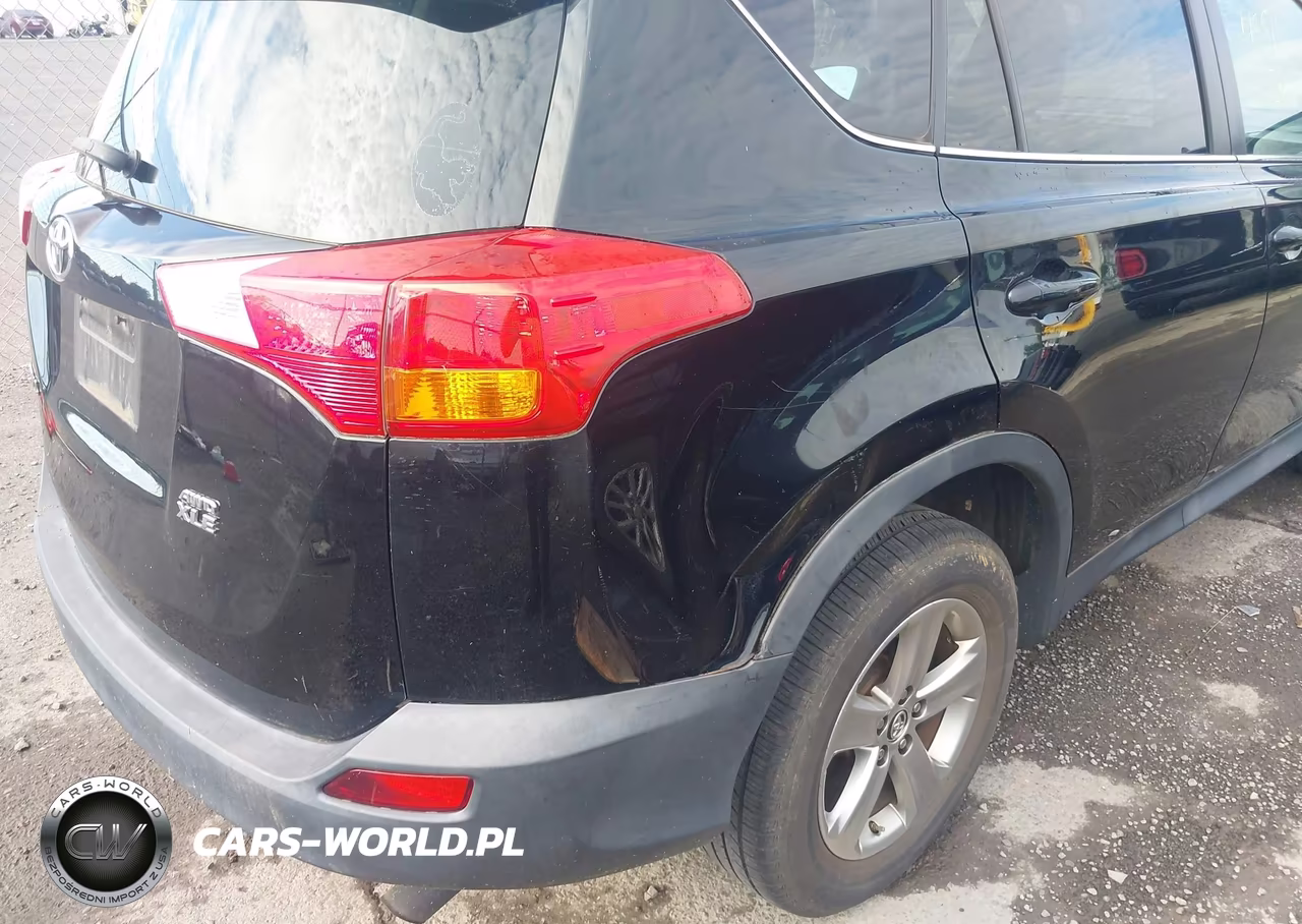 2015 Toyota Rav4 Xle VIN:2T3RFREV3FW270519 - 18