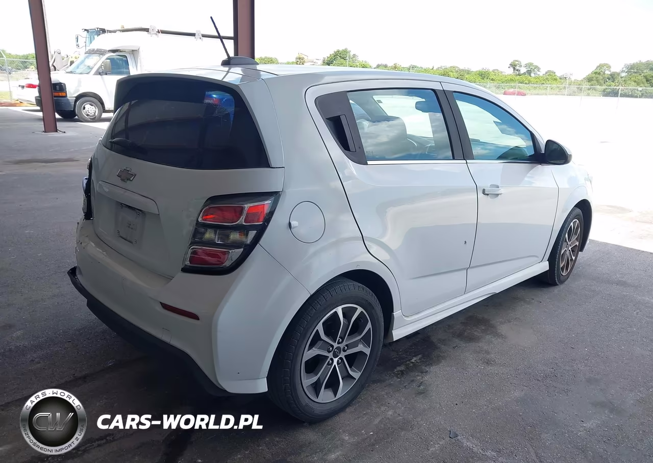 2018 Chevrolet Sonic Lt Auto VIN:1G1JD6SH9J4107050 - 4