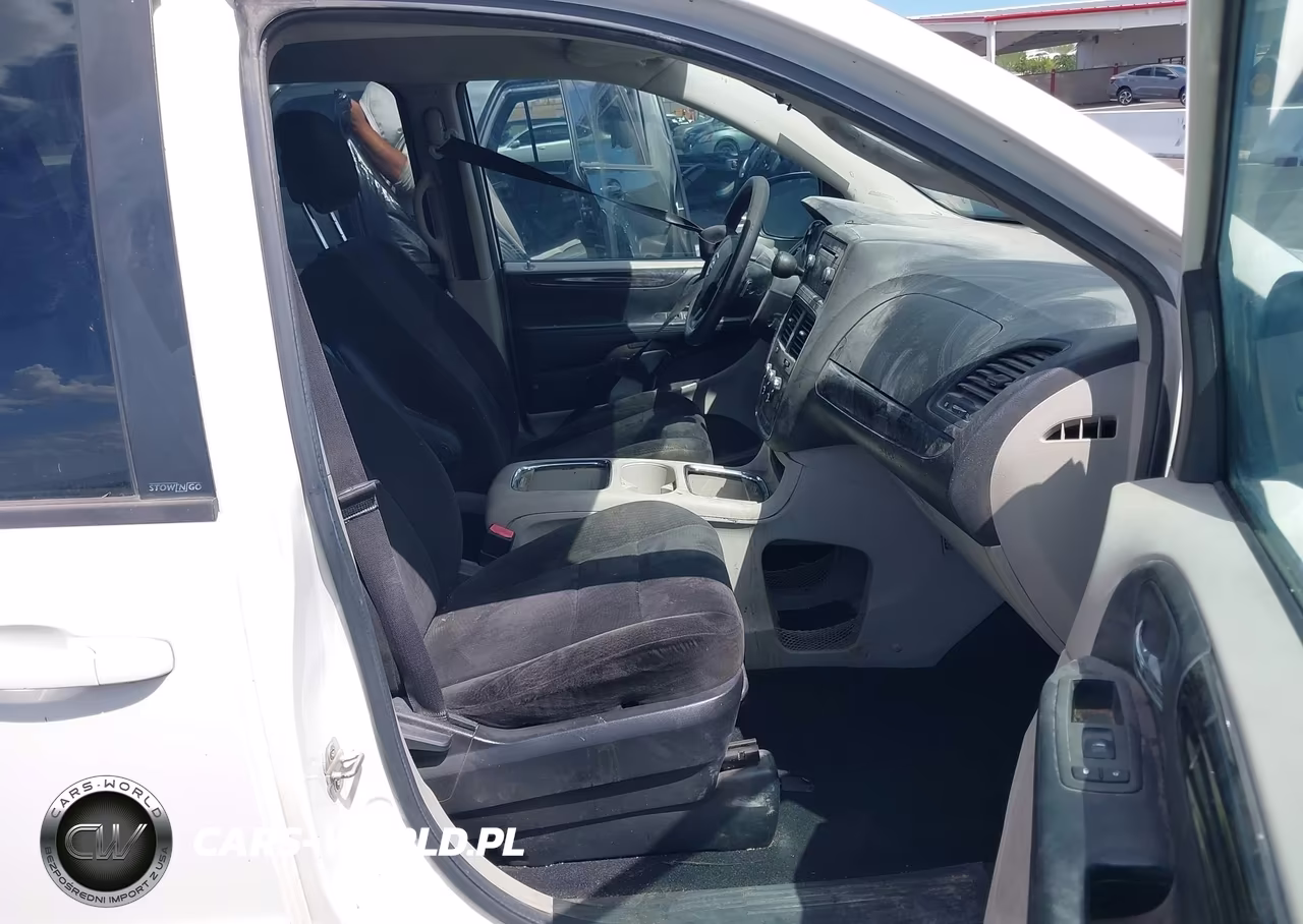 2013 Dodge Grand Caravan Sxt VIN:2C4RDGCG7DR551325 - 5