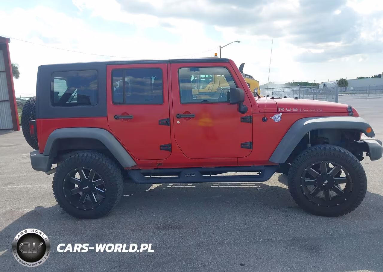 2008 Jeep Wrangler Unlimited Rubicon VIN:1J4GA69198L577320 - 13