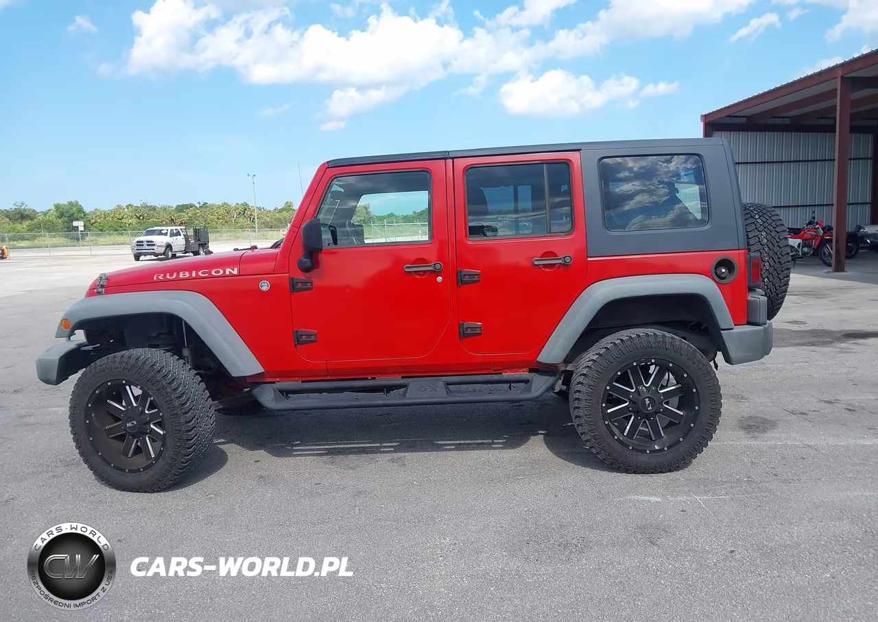 2008 Jeep Wrangler Unlimited Rubicon VIN:1J4GA69198L577320 - 14