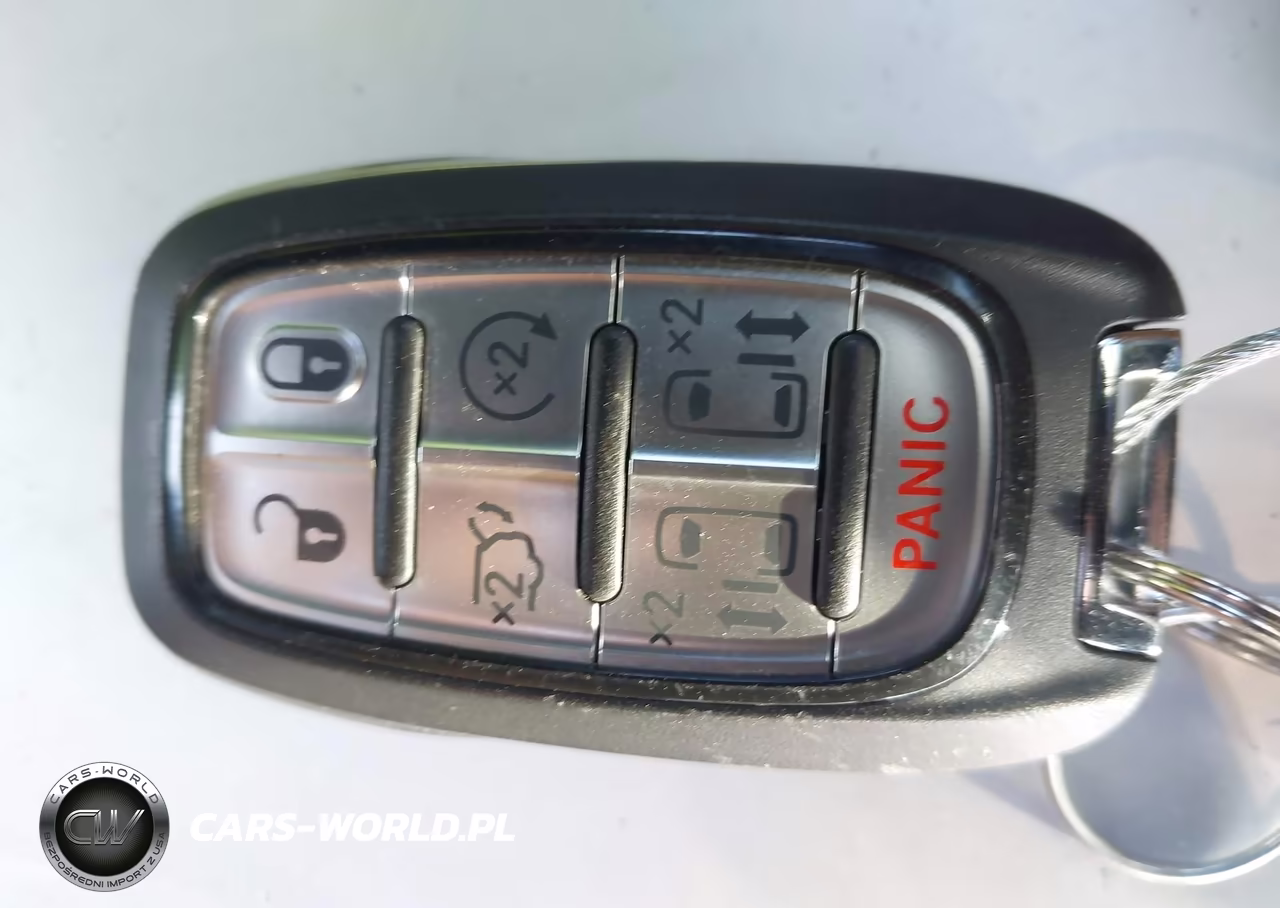 2022 Chrysler Pacifica Hybrid Pinnacle VIN:2C4RC1N78NR223474 - 11