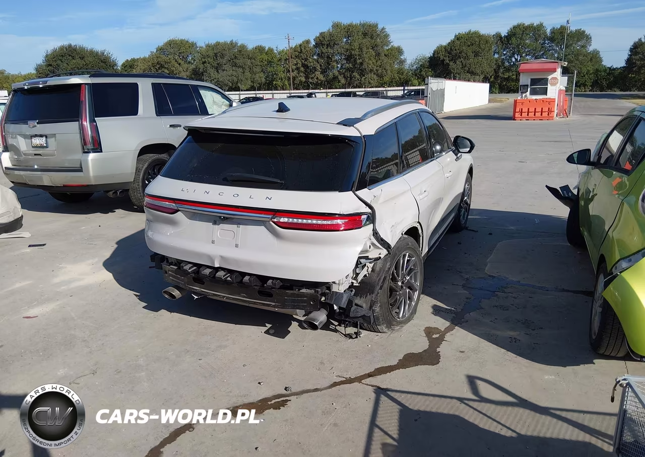 2022 Lincoln Corsair Standard VIN:5LMCJ1C94NUL30453 - 4
