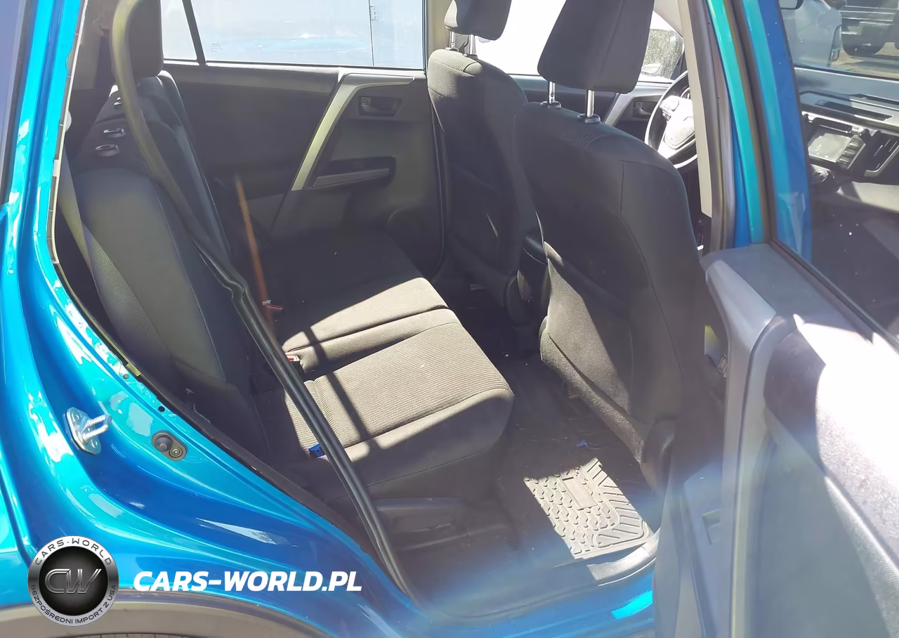 2018 Toyota Rav4 Le VIN:2T3ZFREV5JW451551 - 8