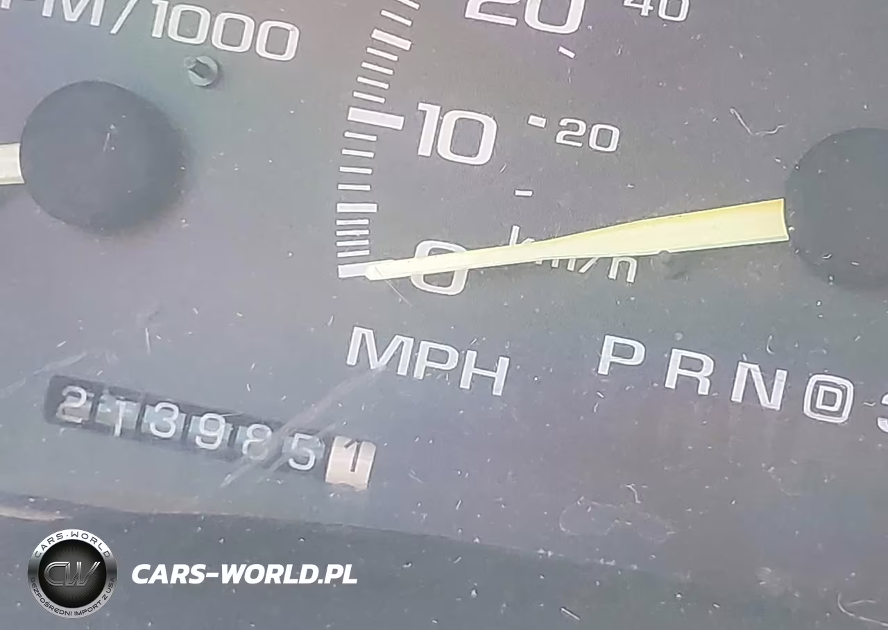 1999 Chevrolet Suburban Lt VIN:3GNEC16R8XG266503 - 15