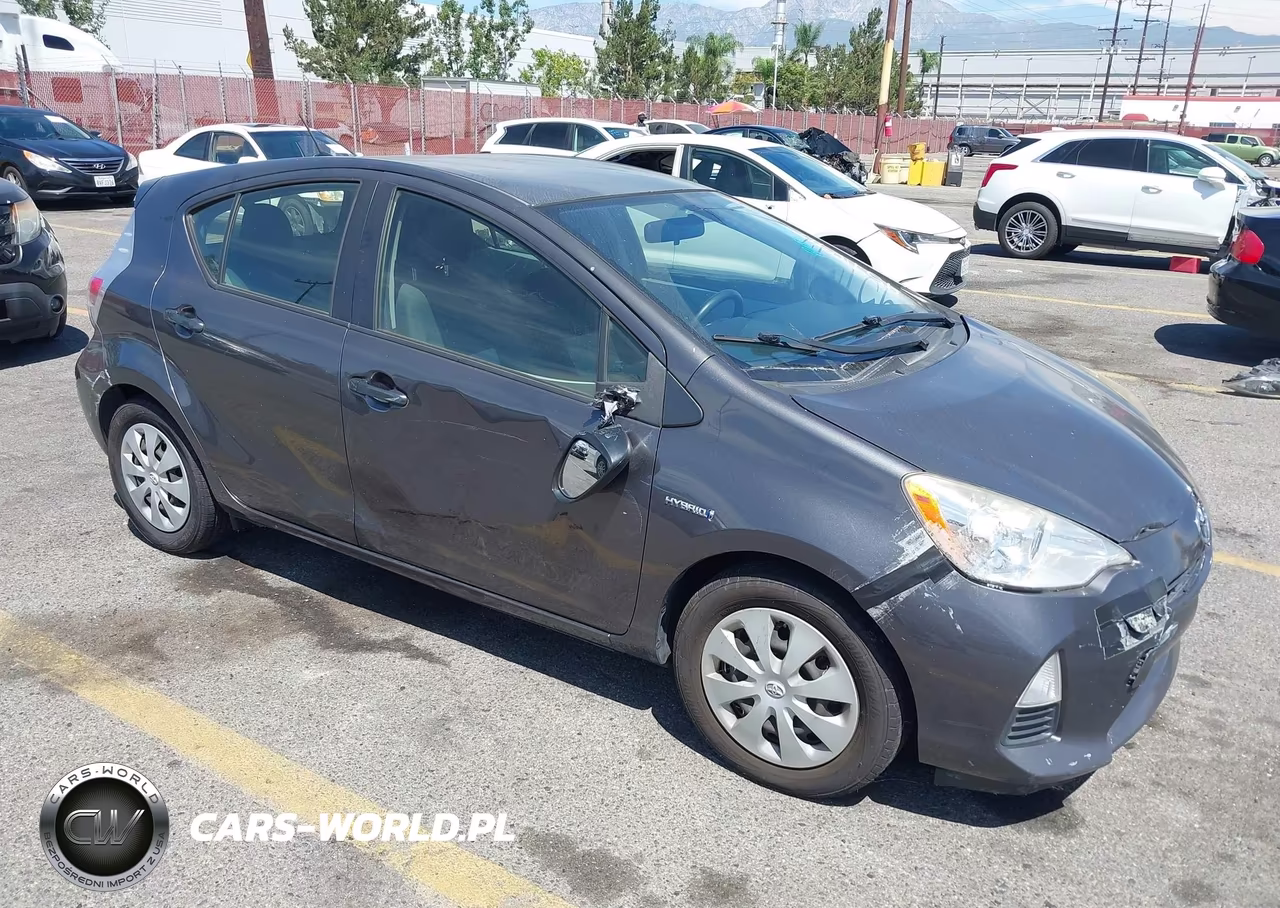 2013 Toyota Prius C Two