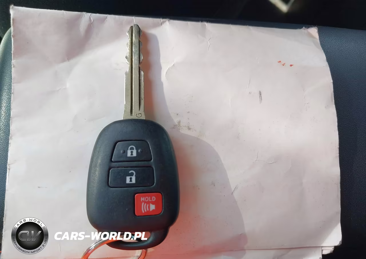 2013 Toyota Prius C Two VIN:JTDKDTB30D1545444 - 11