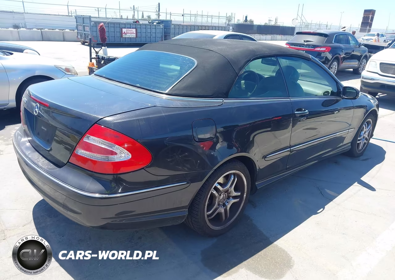 2004 Mercedes-Benz Clk 500 VIN:WDBTK75GX4T007515 - 4