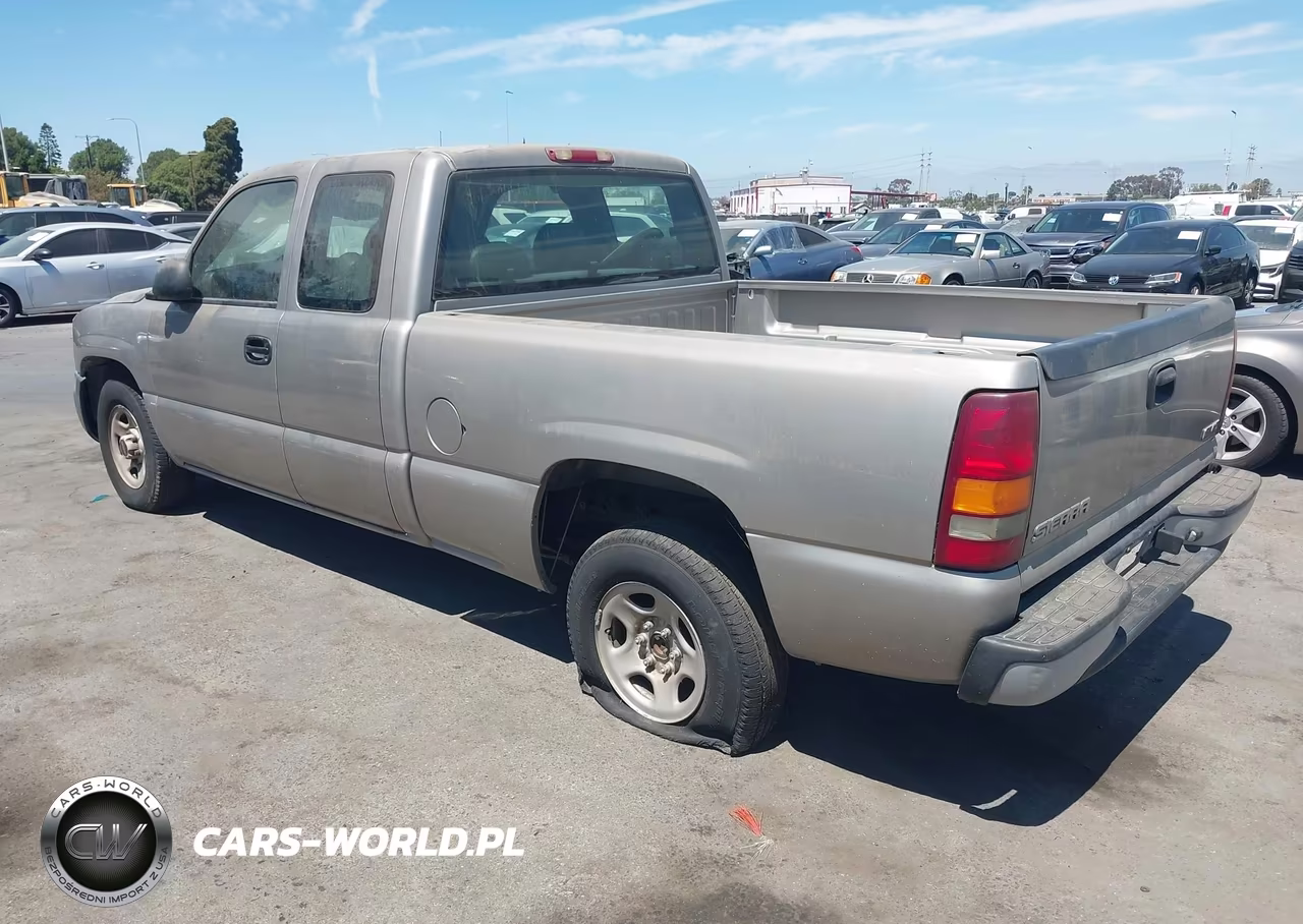 2003 GMC Sierra 1500 Work Truck VIN:2GTEC19X831290631 - 3