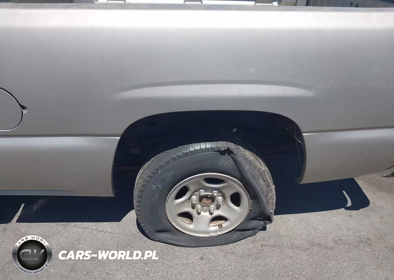 2003 GMC Sierra 1500 Work Truck VIN:2GTEC19X831290631 - 6