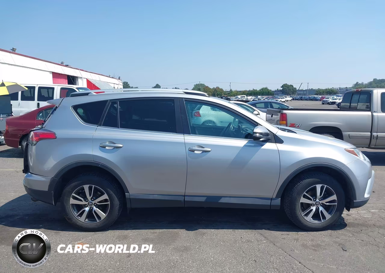 2016 Toyota Rav4 Xle VIN:2T3RFREV4GW422213 - 13