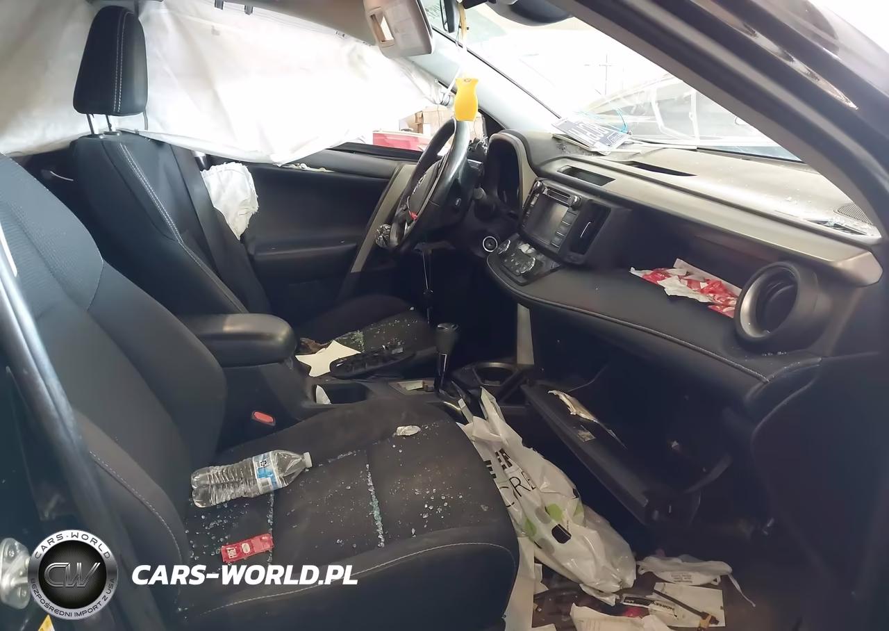 2018 Toyota Rav4 Xle VIN:2T3WFREVXJW445487 - 5