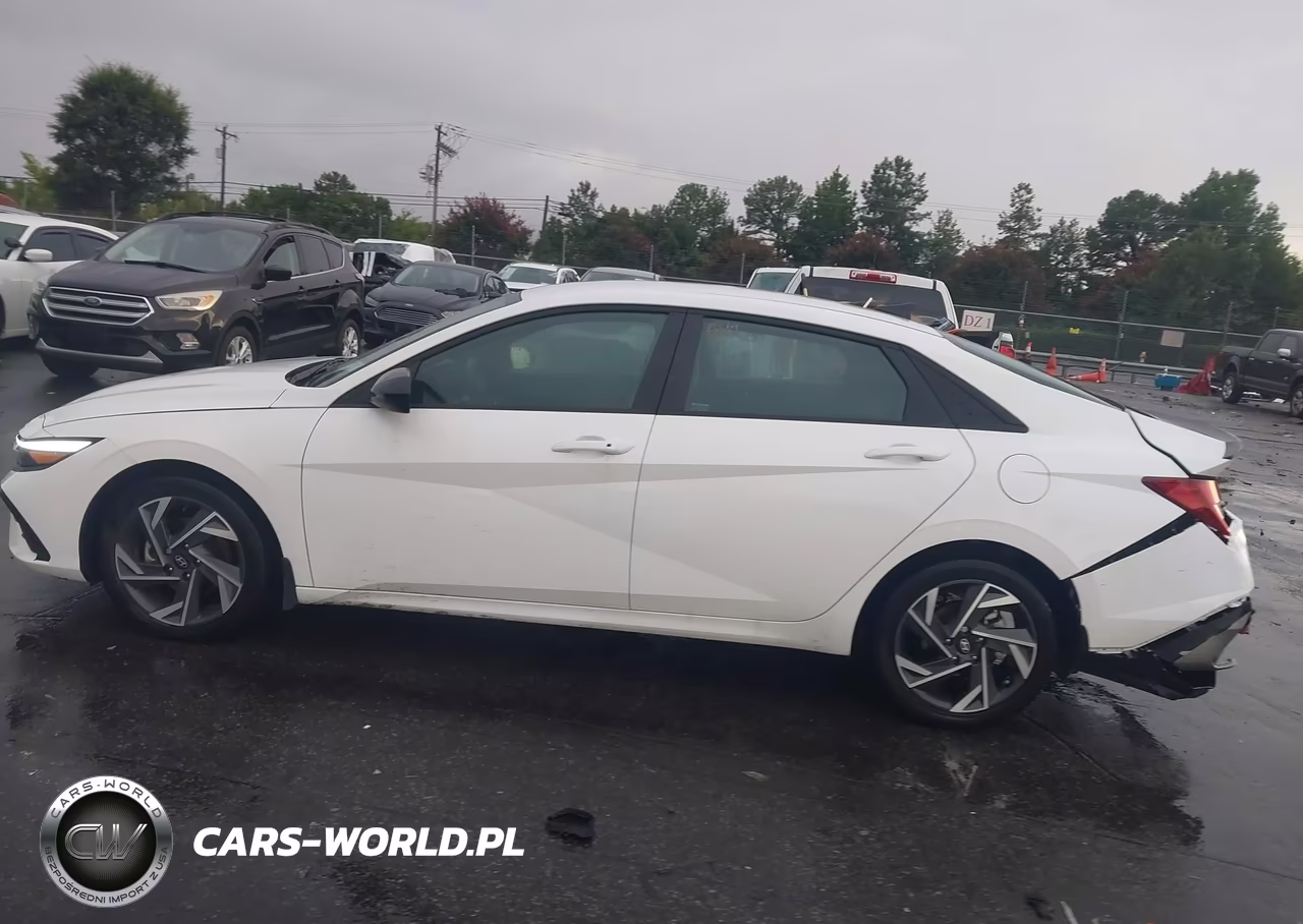 2025 Hyundai Elantra Sel Sport VIN:KMHLM4DG2SU021830 - 14