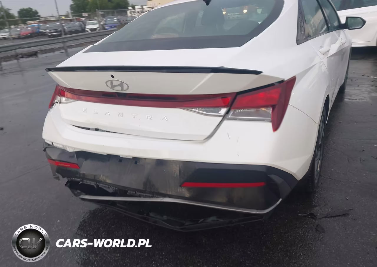 2025 Hyundai Elantra Sel Sport VIN:KMHLM4DG2SU021830 - 17