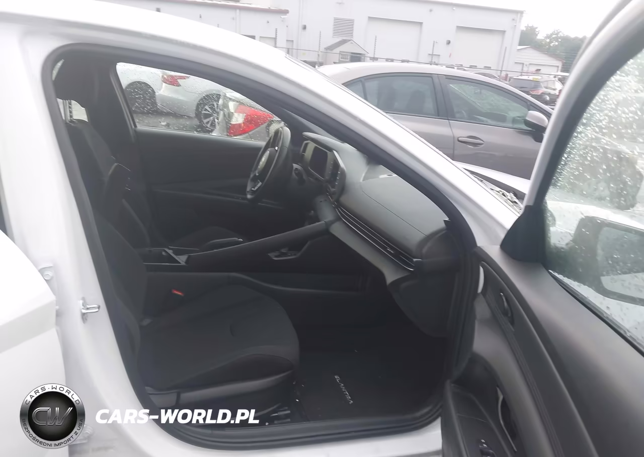 2025 Hyundai Elantra Sel Sport VIN:KMHLM4DG2SU021830 - 5