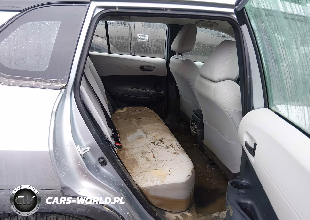 2023 Toyota Corolla Cross L VIN:7MUAAAAG5PV065927 - 8