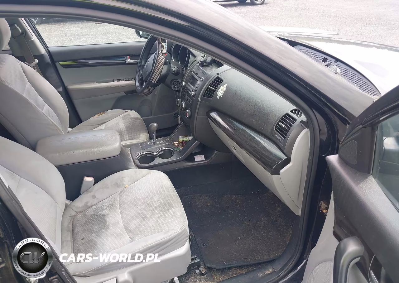 2011 Kia Sorento Lx VIN:5XYKT4A10BG127911 - 5