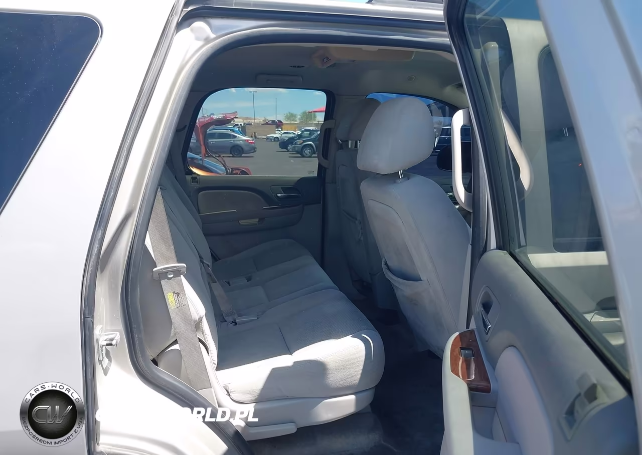 2007 GMC Yukon Slt VIN:1GKFC13017J130350 - 8