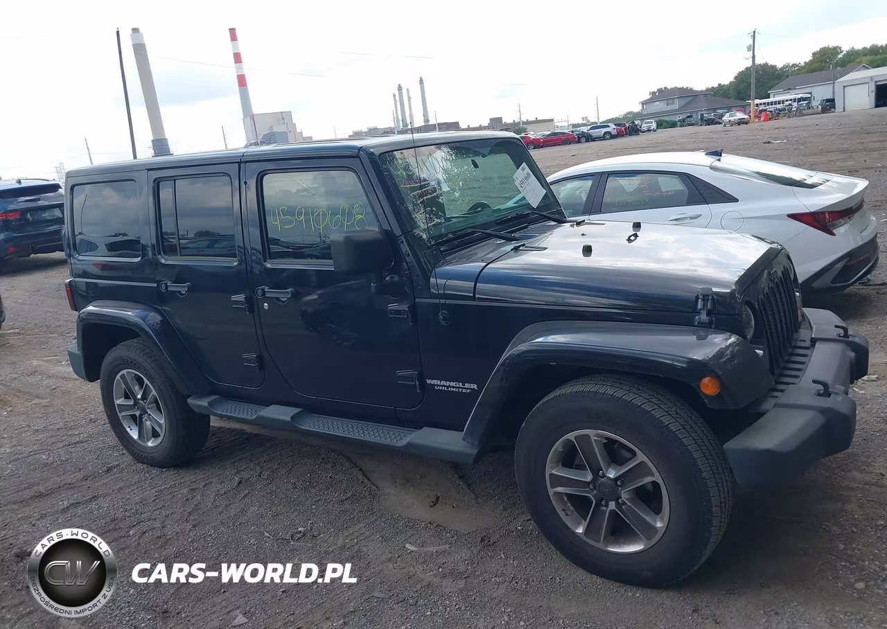 2012 Jeep Wrangler Unlimited Sahara VIN:1C4BJWEG0CL152913 - 13