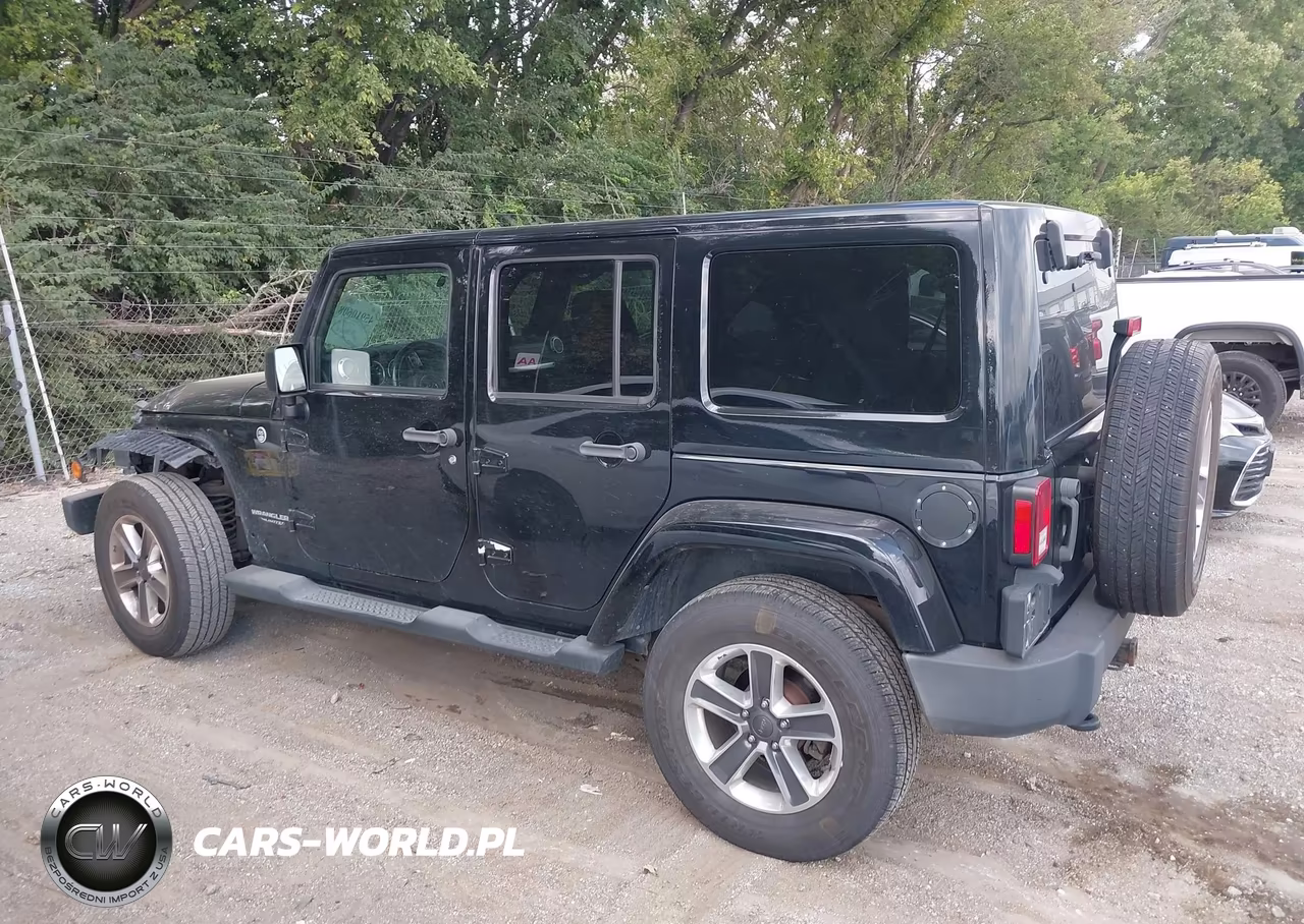 2012 Jeep Wrangler Unlimited Sahara VIN:1C4BJWEG0CL152913 - 14