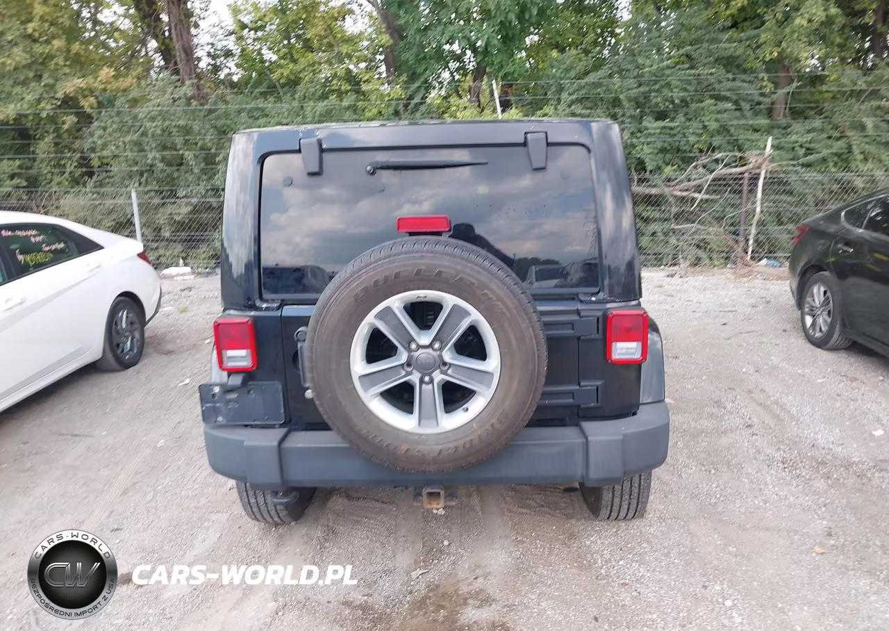 2012 Jeep Wrangler Unlimited Sahara VIN:1C4BJWEG0CL152913 - 16