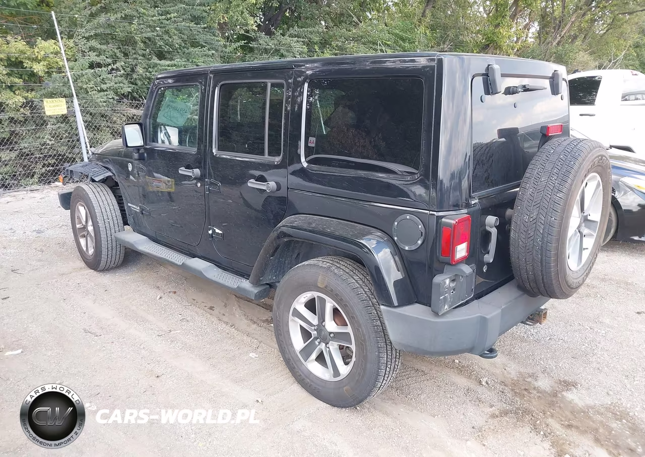 2012 Jeep Wrangler Unlimited Sahara VIN:1C4BJWEG0CL152913 - 3