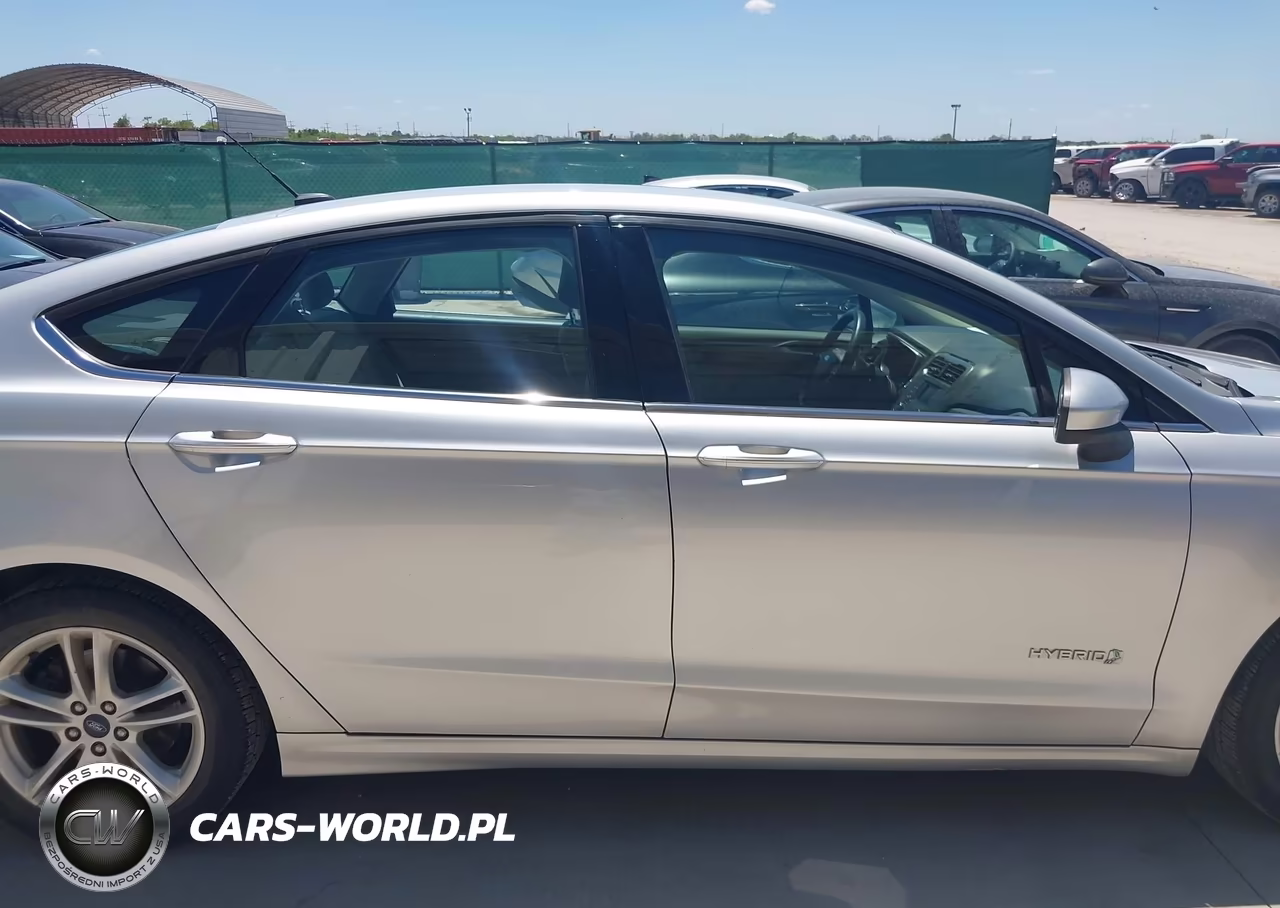 2018 Ford Fusion Hybrid S VIN:3FA6P0UU9JR100575 - 16