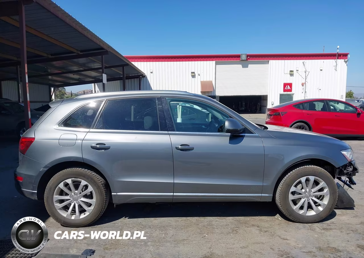 2015 Audi Q5 2.0T Premium VIN:WA1LFAFP3FA112570 - 13