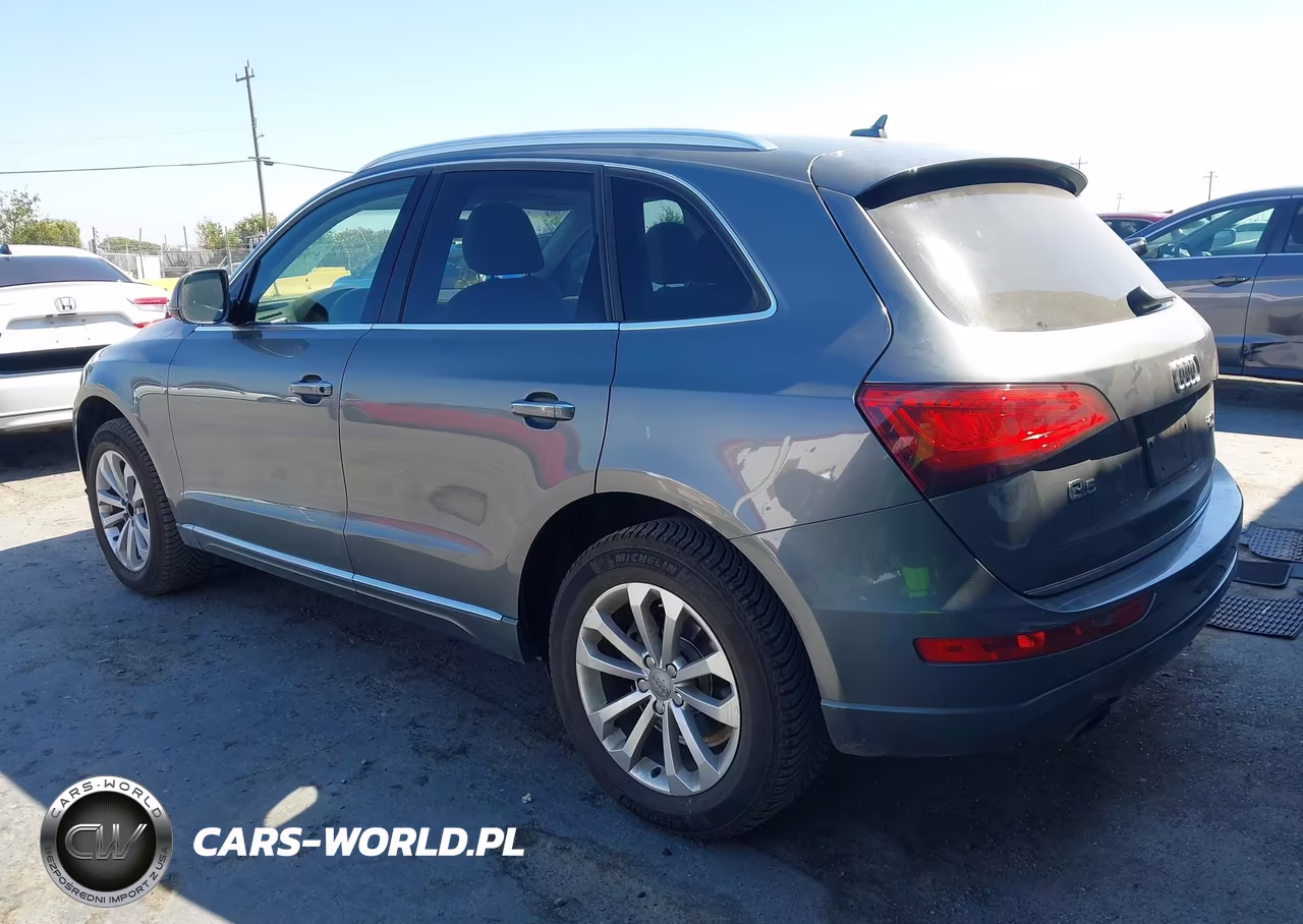 2015 Audi Q5 2.0T Premium VIN:WA1LFAFP3FA112570 - 3