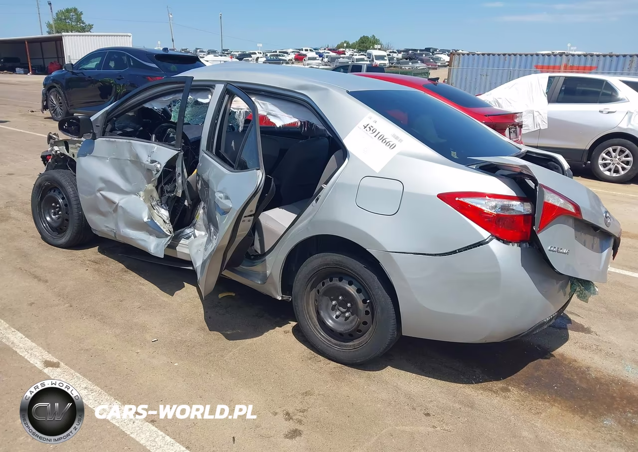 2015 Toyota Corolla Le VIN:2T1BURHE8FC286809 - 3