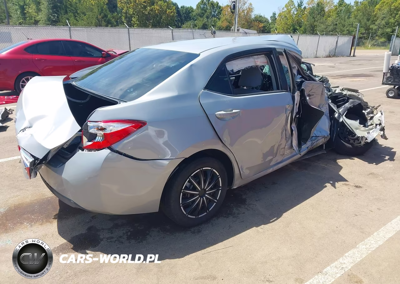 2015 Toyota Corolla Le VIN:2T1BURHE8FC286809 - 4