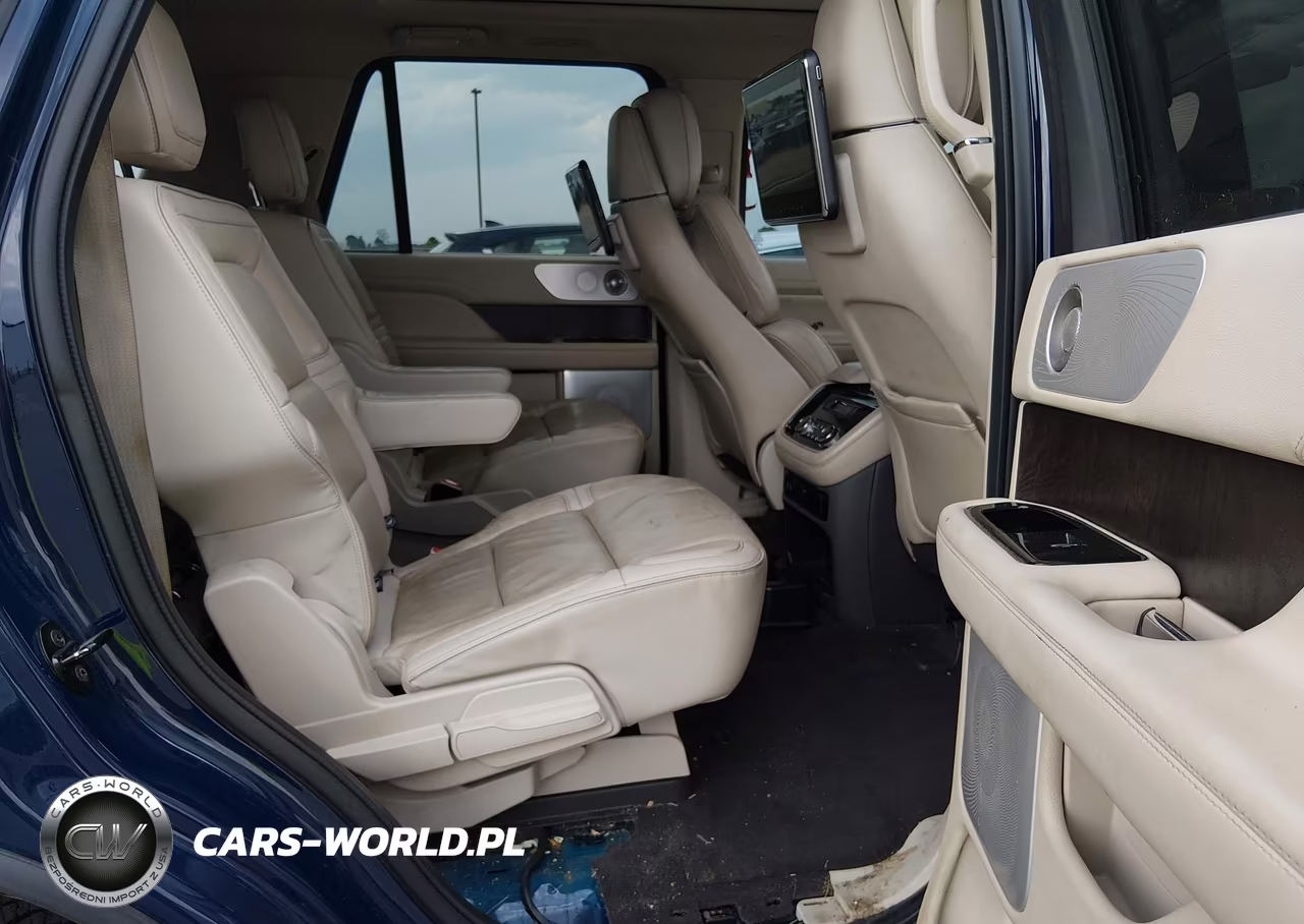 2018 Lincoln Navigator Reserve VIN:5LMJJ2LT1JEL05247 - 8
