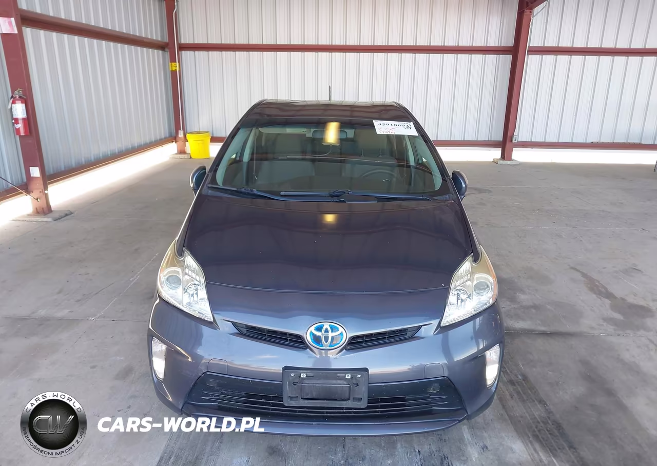 2015 Toyota Prius Two VIN:JTDKN3DUXF1999139 - 12