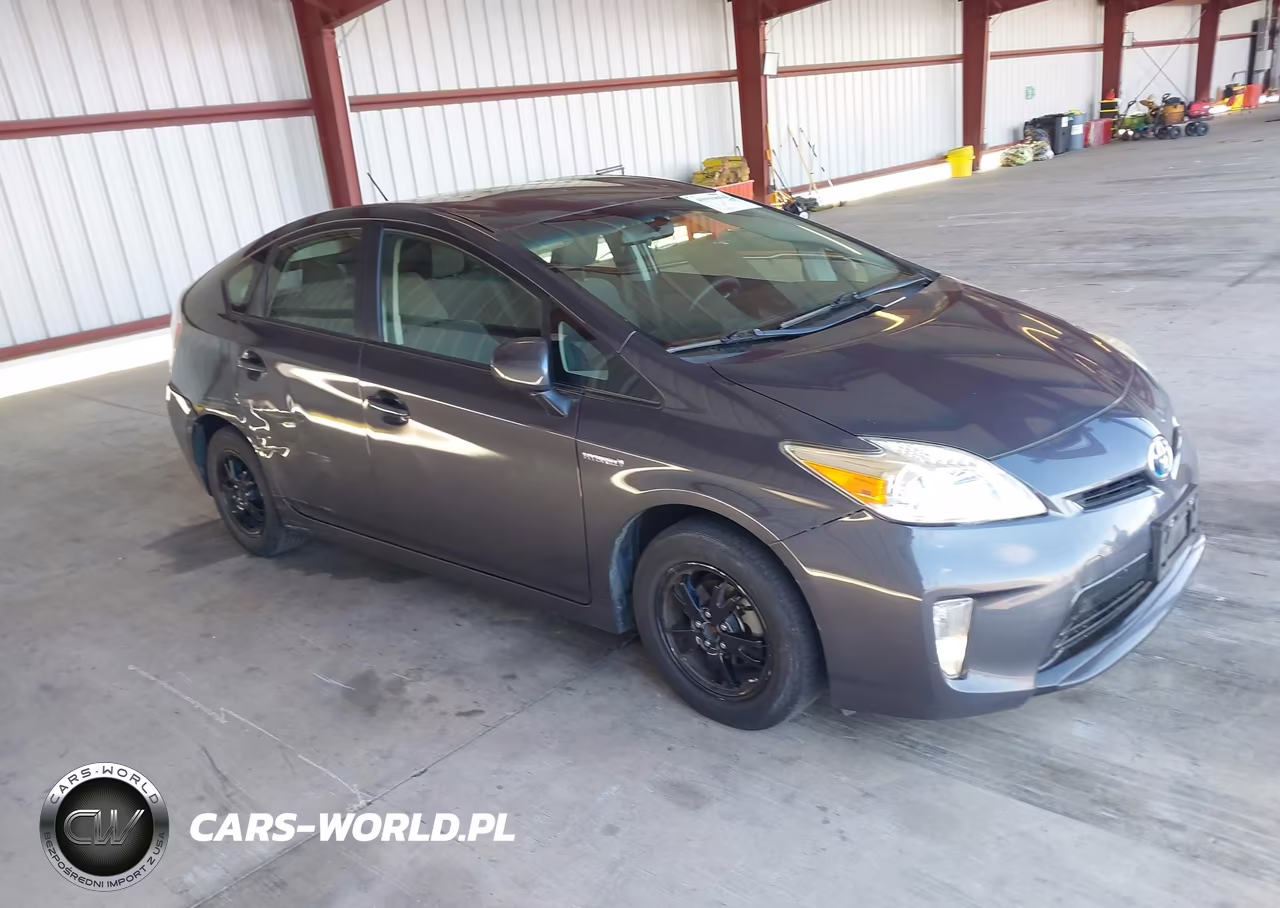 2015 Toyota Prius Two VIN:JTDKN3DUXF1999139 - 13