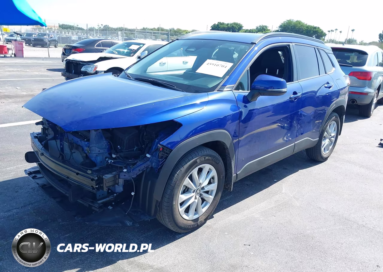 2023 Toyota Corolla Cross Le VIN:7MUCAAAGXPV069447 - 2