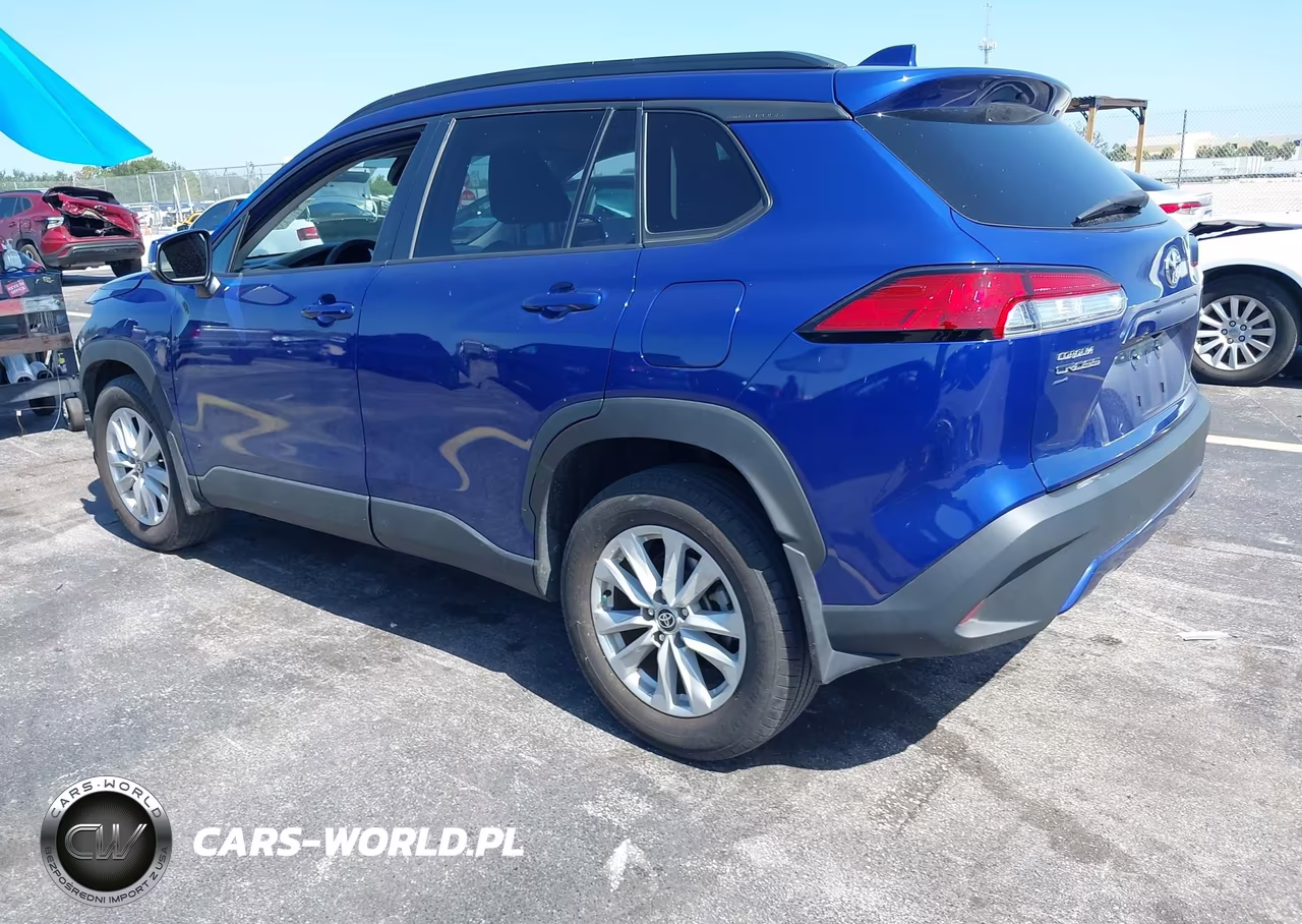 2023 Toyota Corolla Cross Le VIN:7MUCAAAGXPV069447 - 3