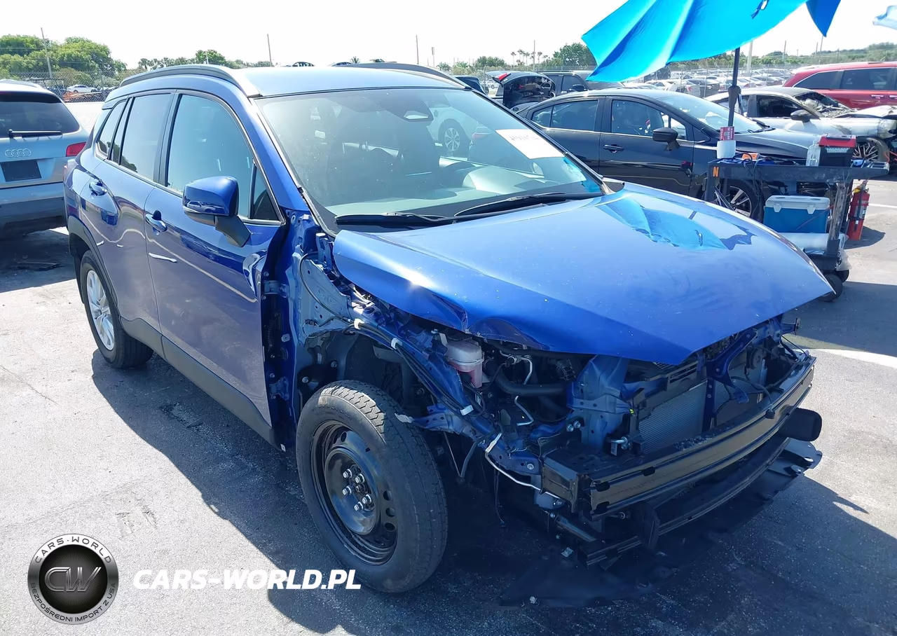 2023 Toyota Corolla Cross Le VIN:7MUCAAAGXPV069447 - 6