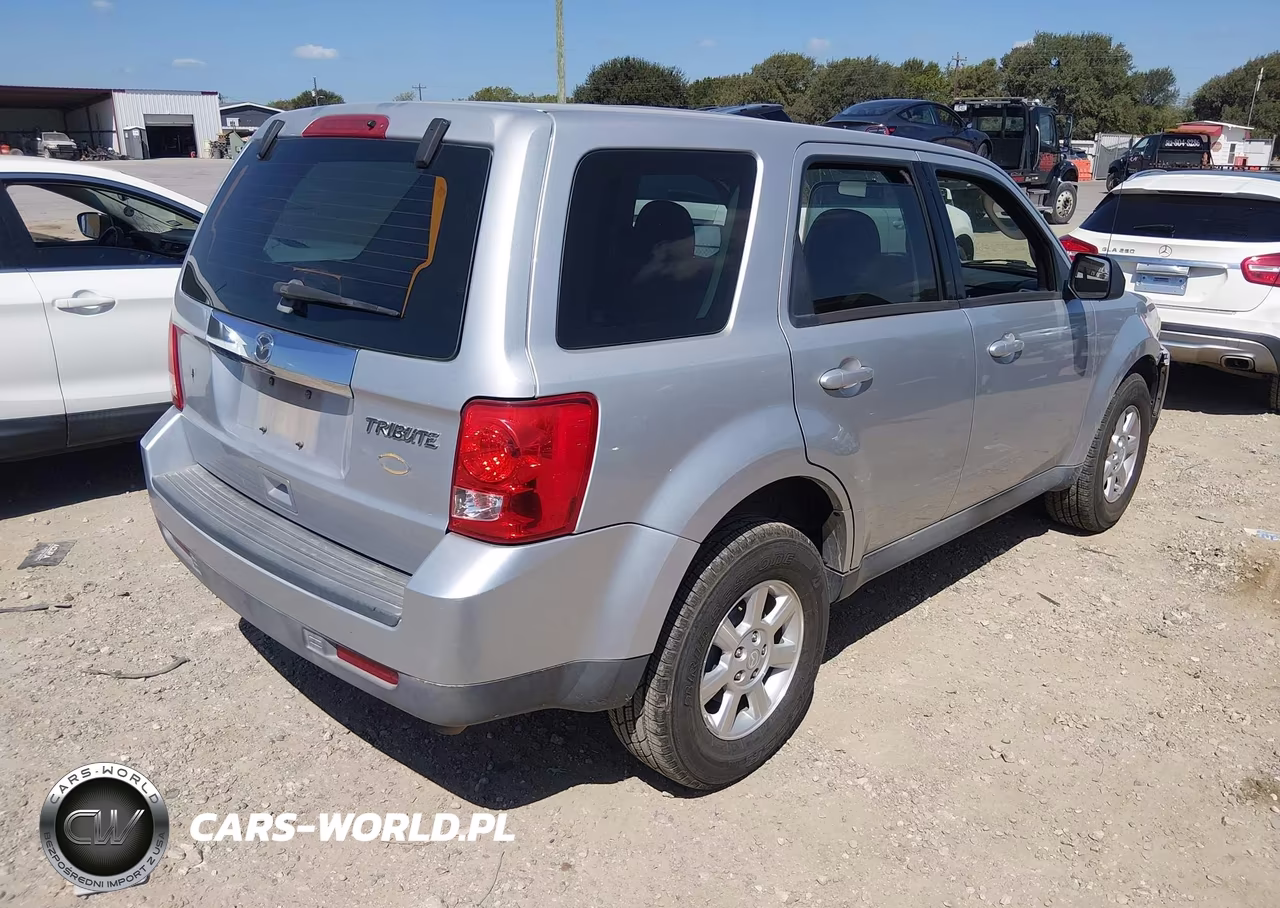 2010 Mazda Tribute I Sport VIN:4F2CY0C73AKM02776 - 4