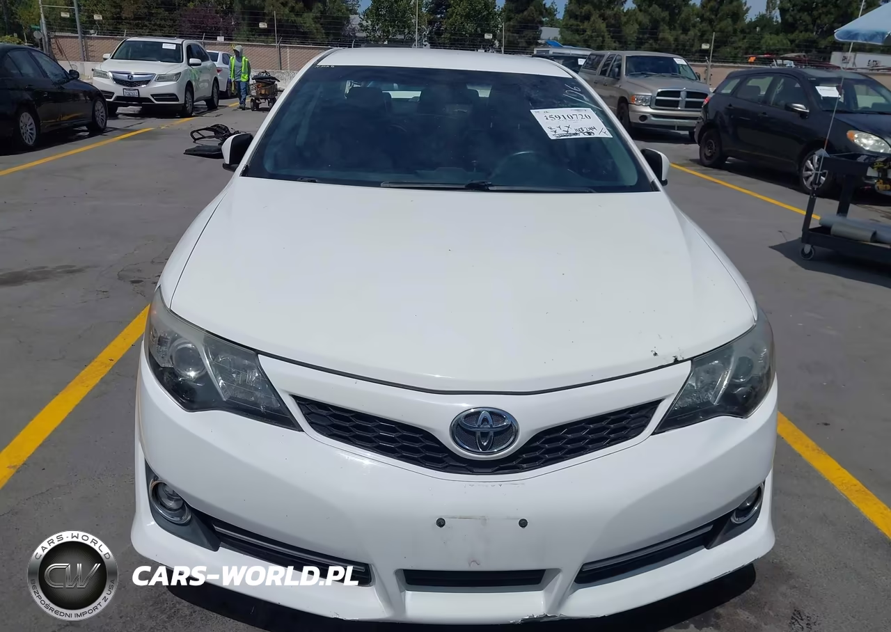 2014 Toyota Camry Se VIN:4T1BF1FK1EU787686 - 13