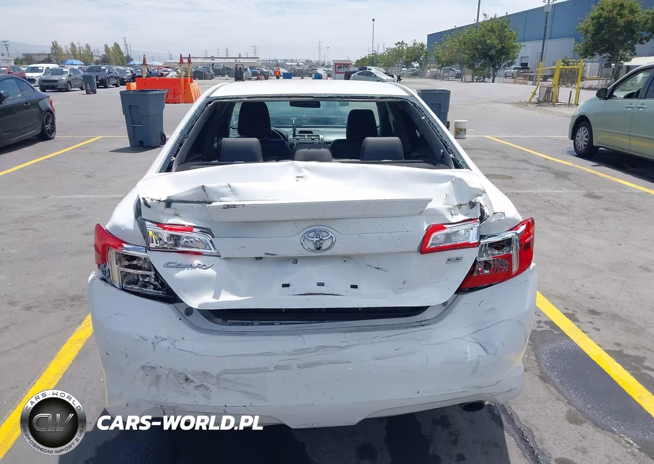 2014 Toyota Camry Se VIN:4T1BF1FK1EU787686 - 17