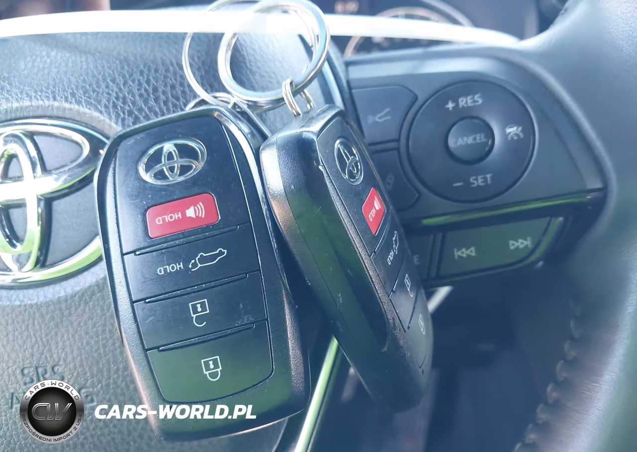 2023 Toyota Venza Nightshade Edition VIN:JTEAAAAH2PJ129224 - 11