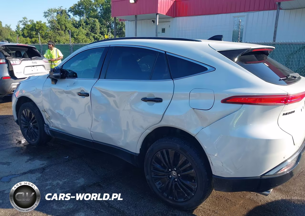 2023 Toyota Venza Nightshade Edition VIN:JTEAAAAH2PJ129224 - 18