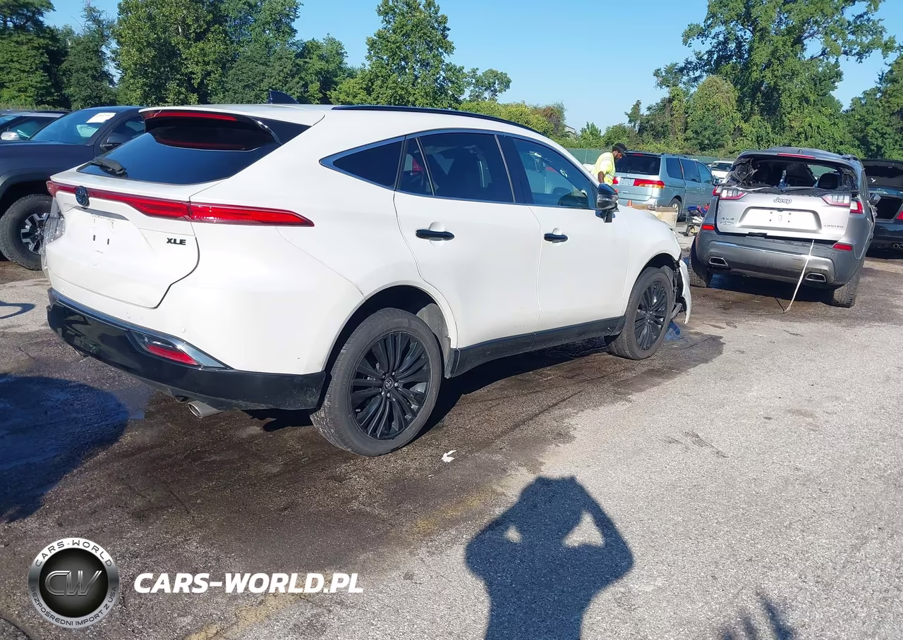 2023 Toyota Venza Nightshade Edition VIN:JTEAAAAH2PJ129224 - 4