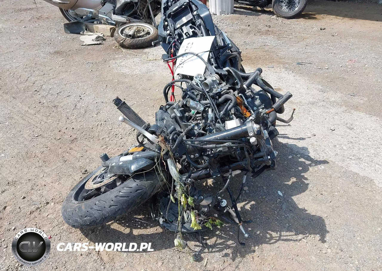 2018 Yamaha Mt09 VIN:JYARN53E2JA002708 - 5