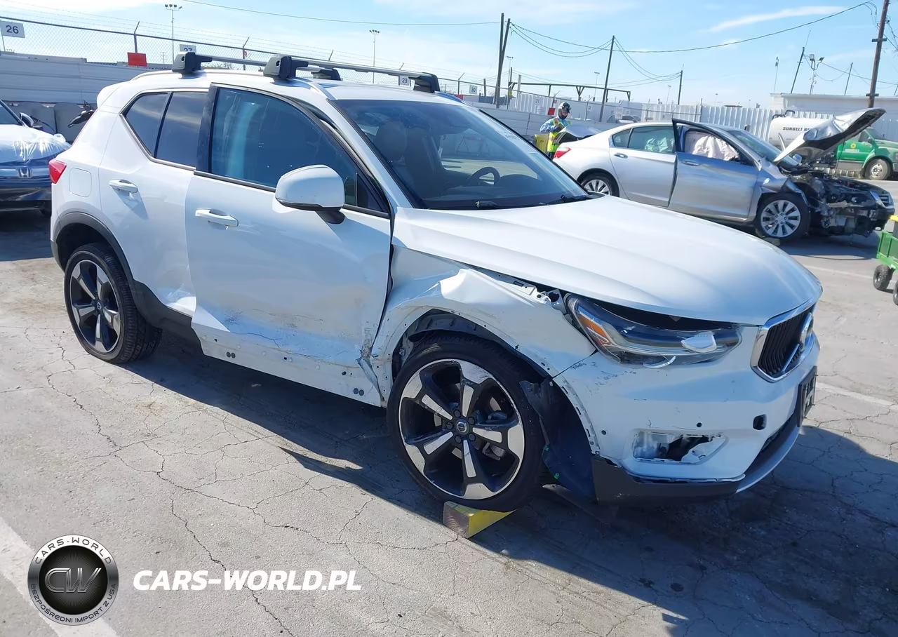 2019 Volvo Xc40 T5 Momentum