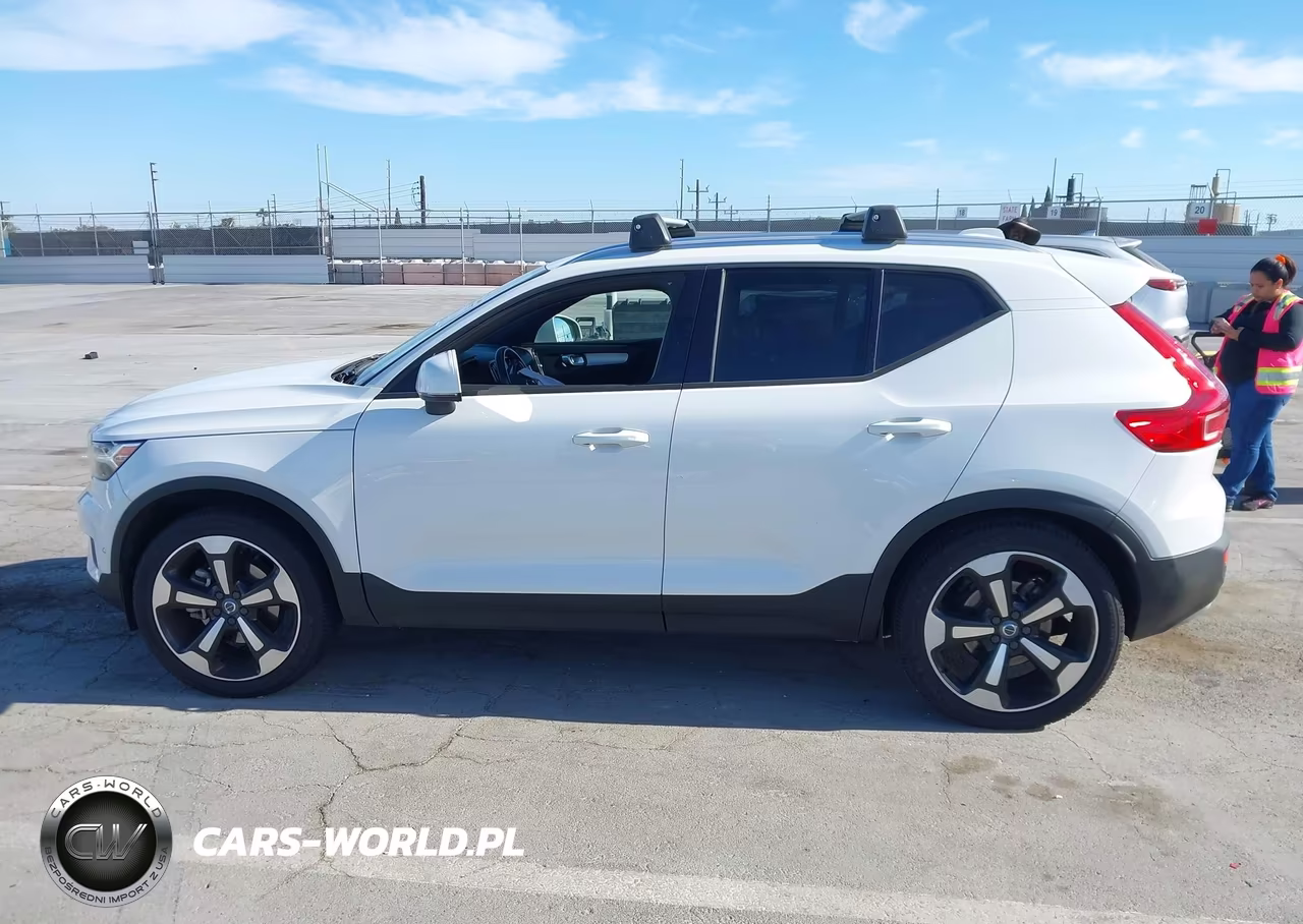 2019 Volvo Xc40 T5 Momentum VIN:YV4162UK5K2136297 - 13