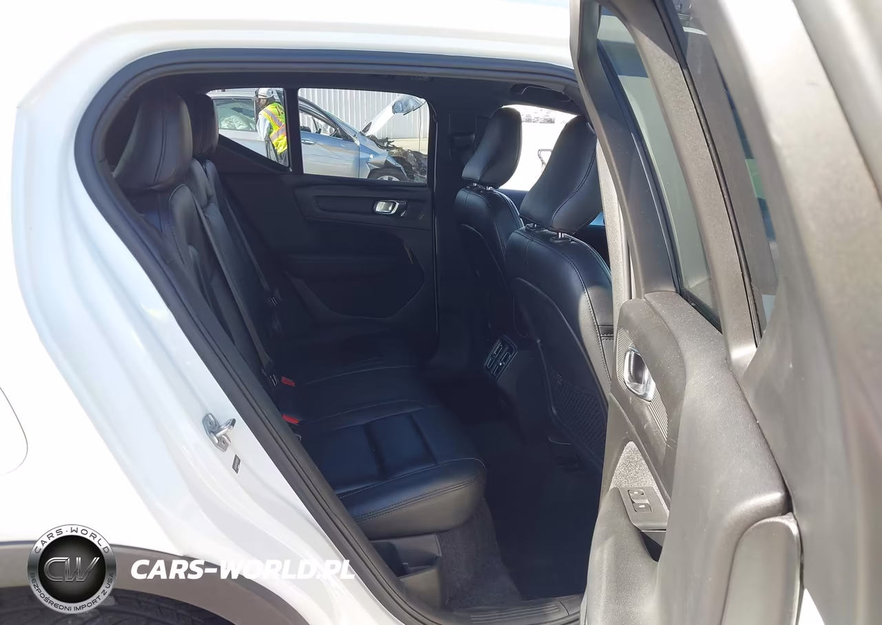 2019 Volvo Xc40 T5 Momentum VIN:YV4162UK5K2136297 - 8