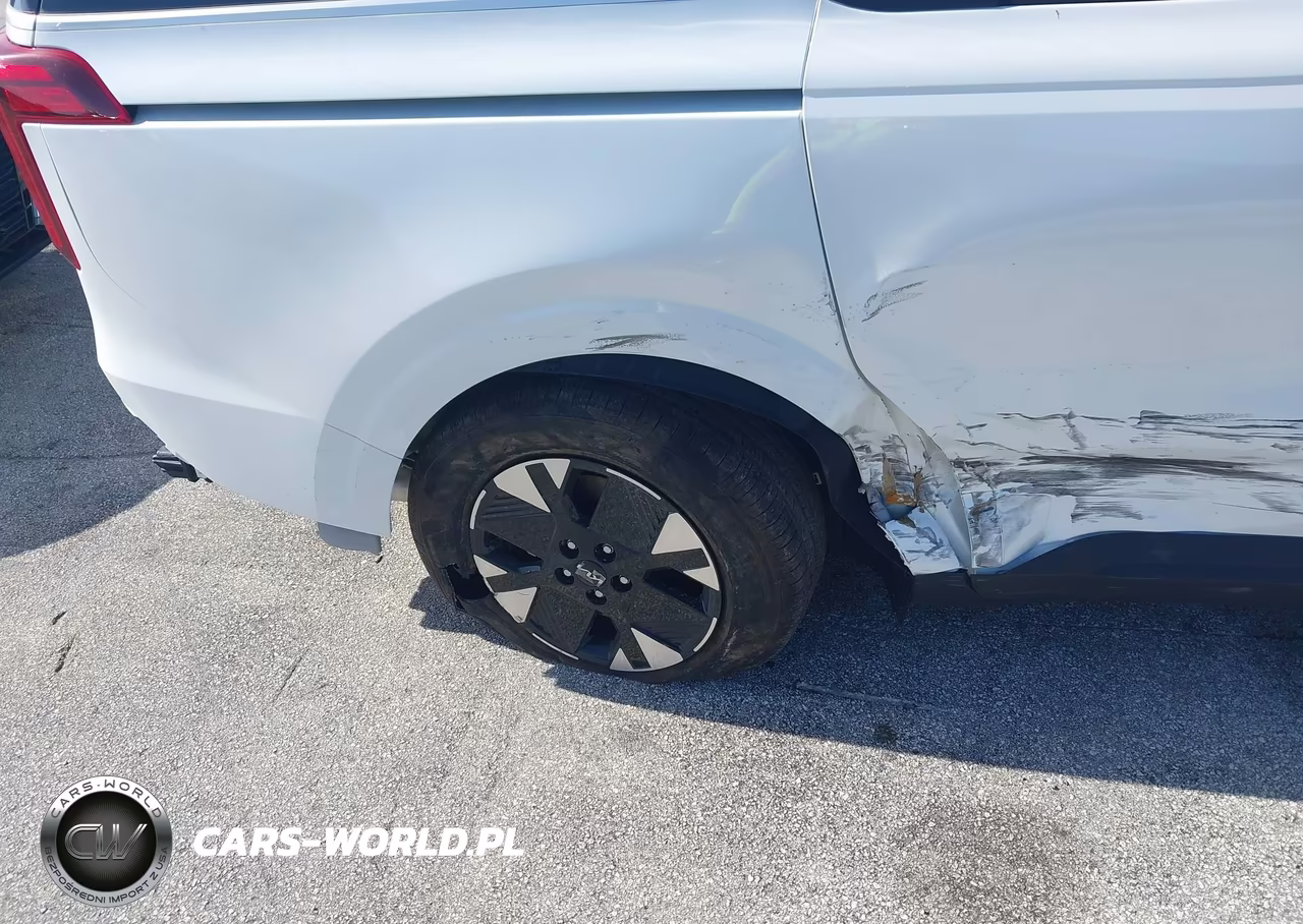 2027 Kia Carnival VIN:KNDNB5KA9V6192509 - 19