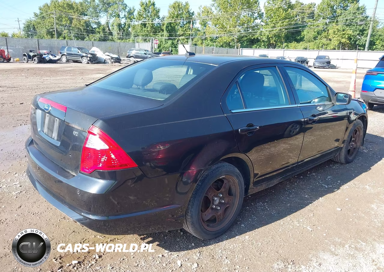 2011 Ford Fusion Se VIN:3FAHP0HA7BR167122 - 4