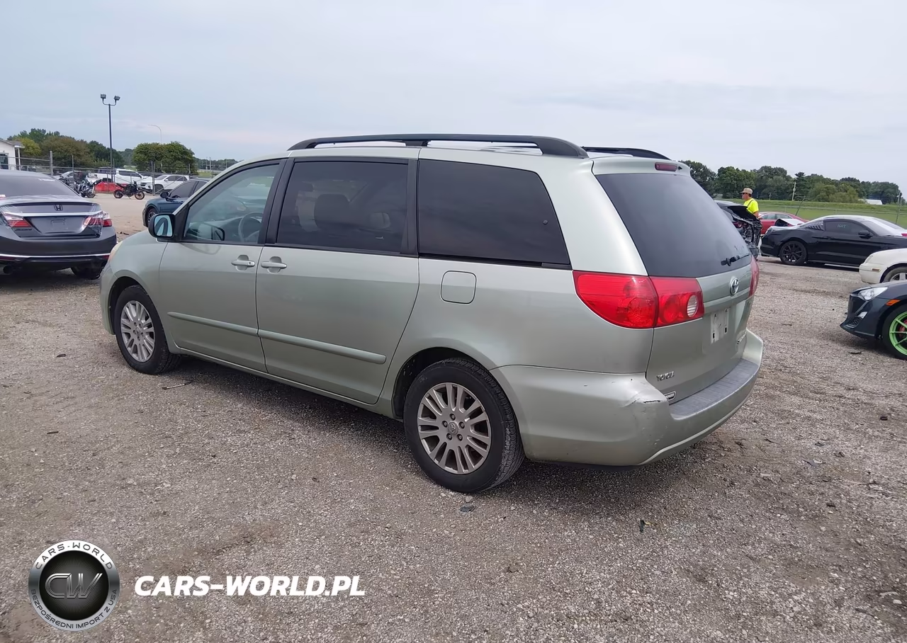 2010 Toyota Sienna Xle VIN:5TDYK4CC8AS307487 - 3